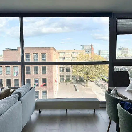 Spacious & Calm Atelier In Bolo Rum i privatbostad Amsterdam